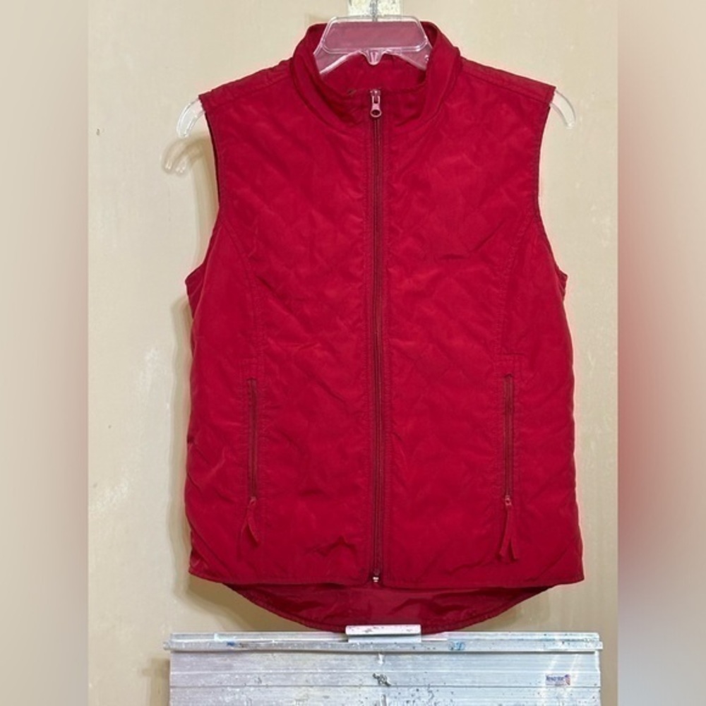Magellan Sportswear Red Vest
